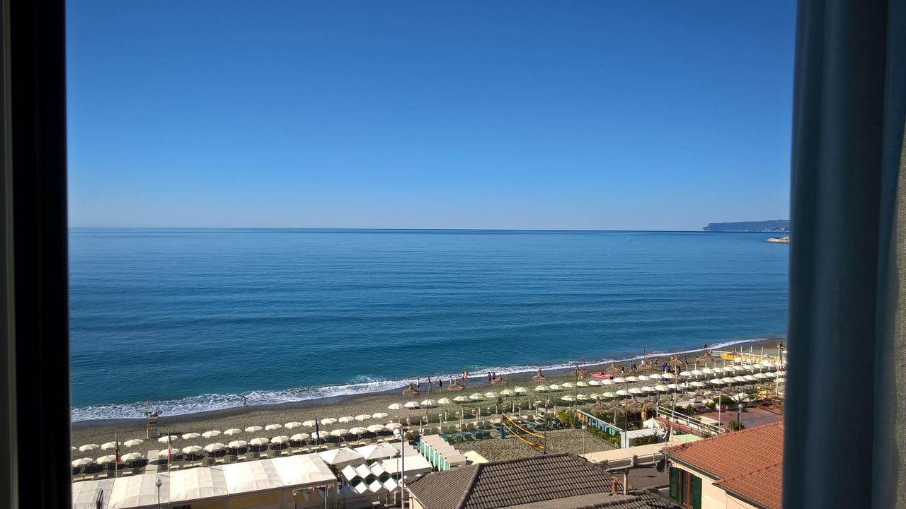 Hotel Ideale Varazze Εξωτερικό φωτογραφία