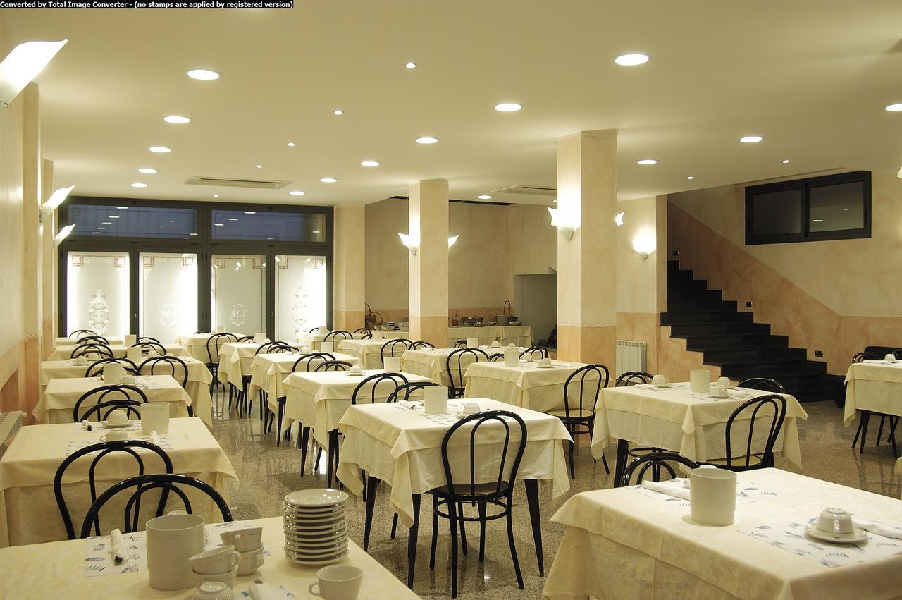 Hotel Ideale Varazze Εξωτερικό φωτογραφία