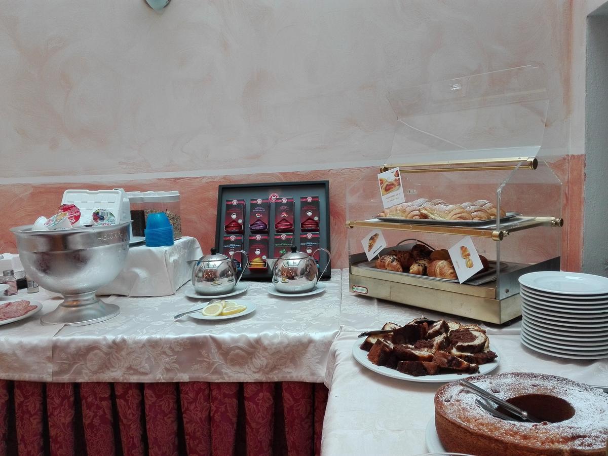 Hotel Ideale Varazze Εξωτερικό φωτογραφία